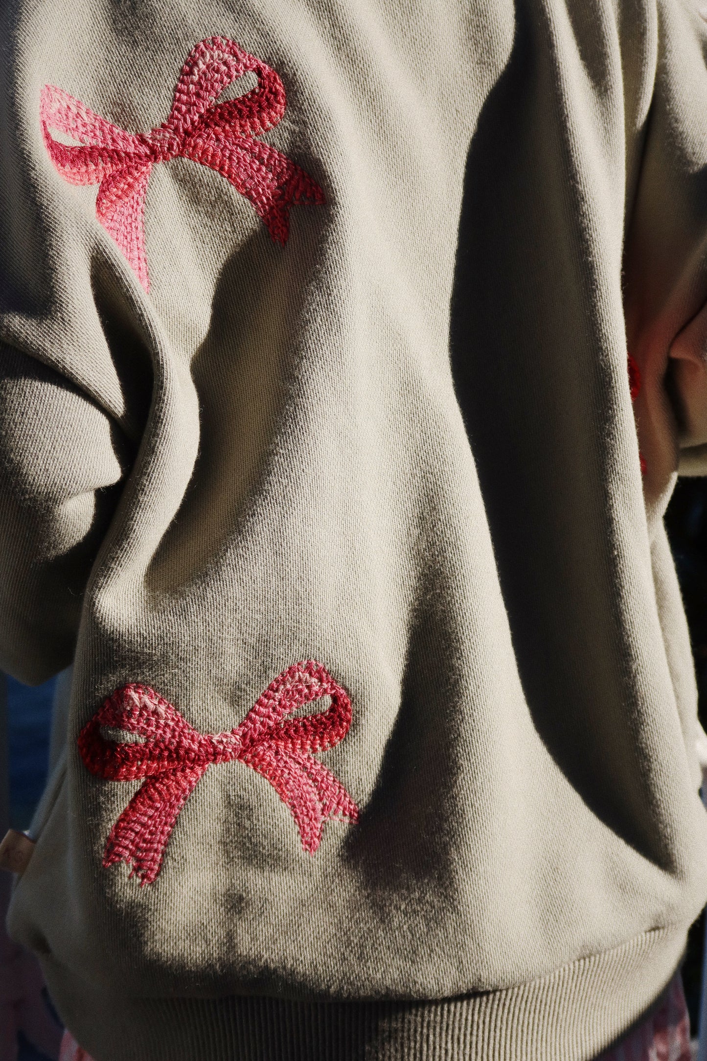 Lou Bow Sweatshirt OCS