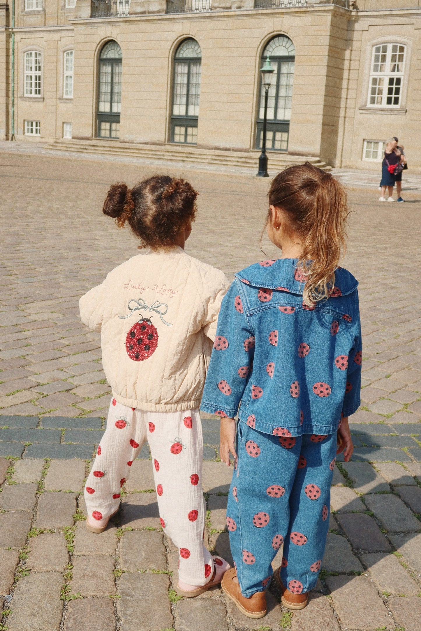 Juno Bomberjacke mit Pailetten