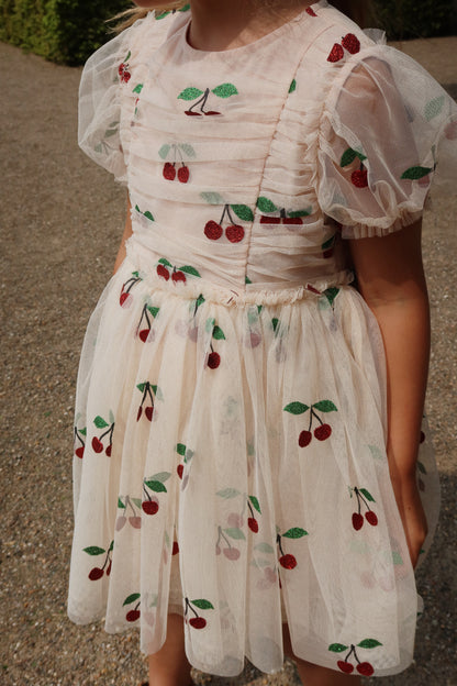 Tullie Kleid